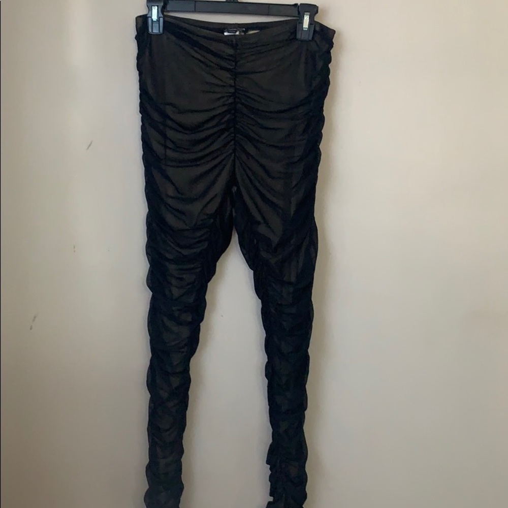 FASHION NOVA Ruched leggings